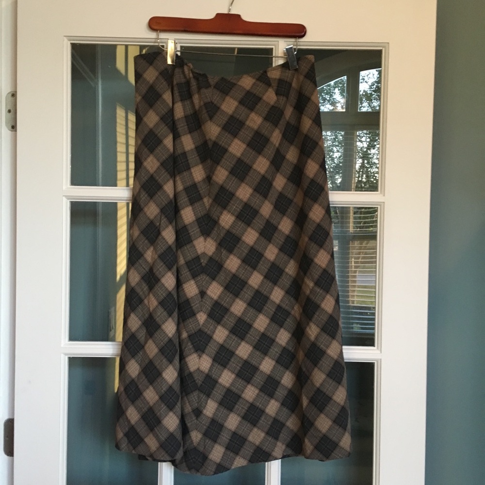 Plaid fall skirt